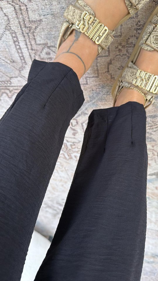 Kadın Kısa Kollu Bluz Ve Bileği Pens Detay Pantolon Ikili Takım