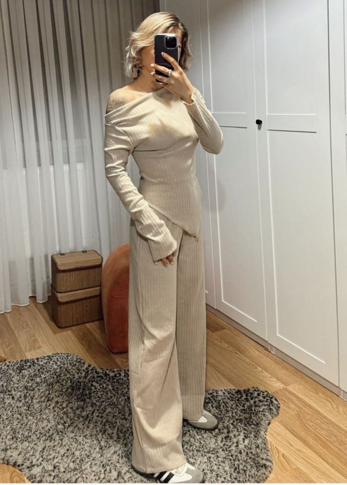 Kadın Uzun Kollu Omuzlardan Açık Asimetrik Kesim Kaşkorse Bluz Ve Pantolon Ikili Pantolon