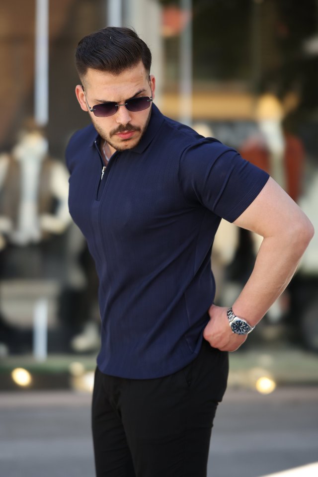 Erkek Yakası Fermuarlı Kısa Kollu T-shirt