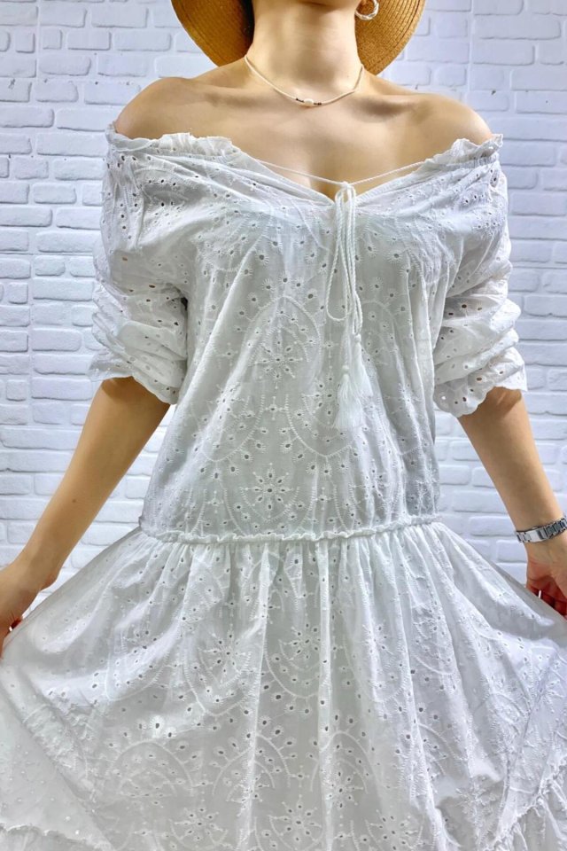 Beyaz Dantelli New Elbise
