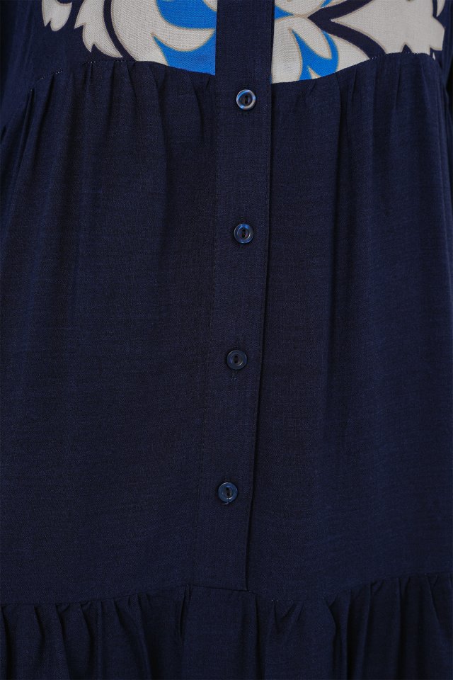 2423 Otantik Desenli Tesettür Elbise - Lacivert 4