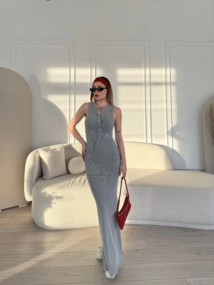 Yırtmaç Detaylı Kolsuz Düğmeli Yıkamalı Uzun Elbise - Gri