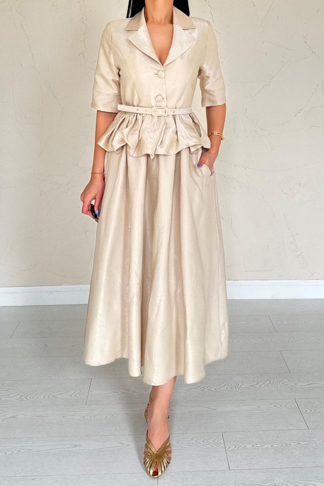 Bej İnce Kemerli Fırfırlı Ceket Ve Büzgülü Etek Takım