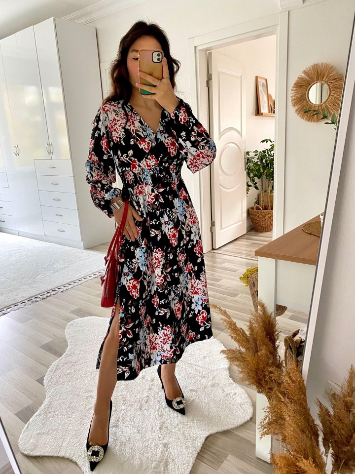 Kadın Uzun Kollu Kruvaze Yaka Beli Lastikli Yandan Yırtmaçlı Desenli Dalgıç Elbise