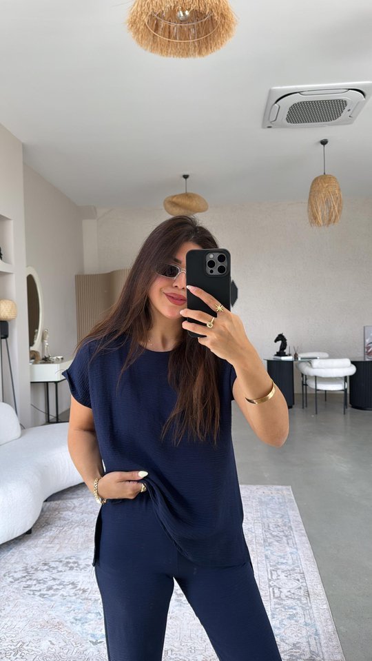 Kadın Kısa Kollu Bluz Ve Bileği Pens Detay Pantolon Ikili Takım