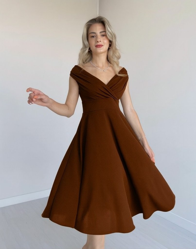 Kadın Kısa Kollu Kruvaze Yaka Eteği Volanlı Krep Elbise