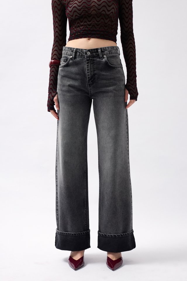 Paça Katlamalı Yüksek Bel Jean