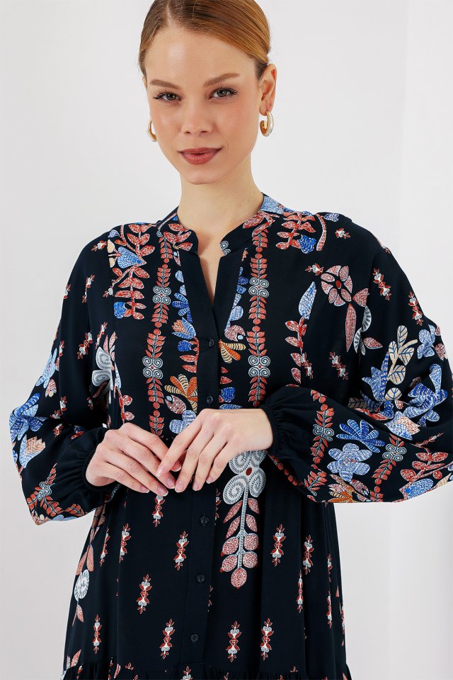 2423 Otantik Desenli Tesettür Elbise - Siyah - Mavi