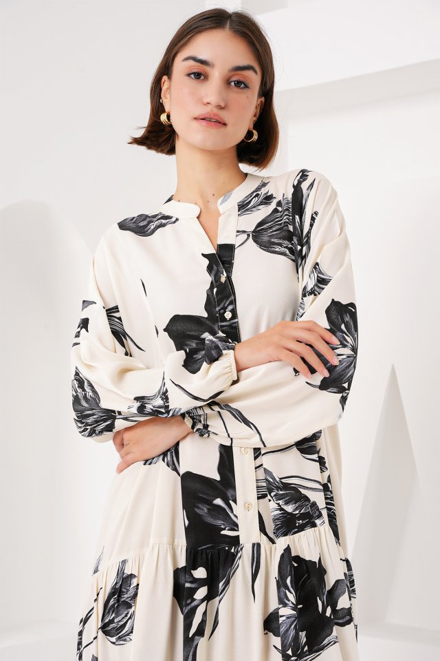 2423 Otantik Desenli Tesettür Elbise - D.Krem