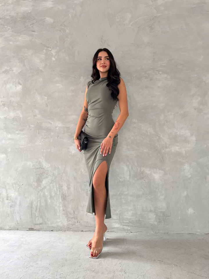 Kolsuz Yırtmaçlı Uzun Maxı Boy Elbise - Yeşil