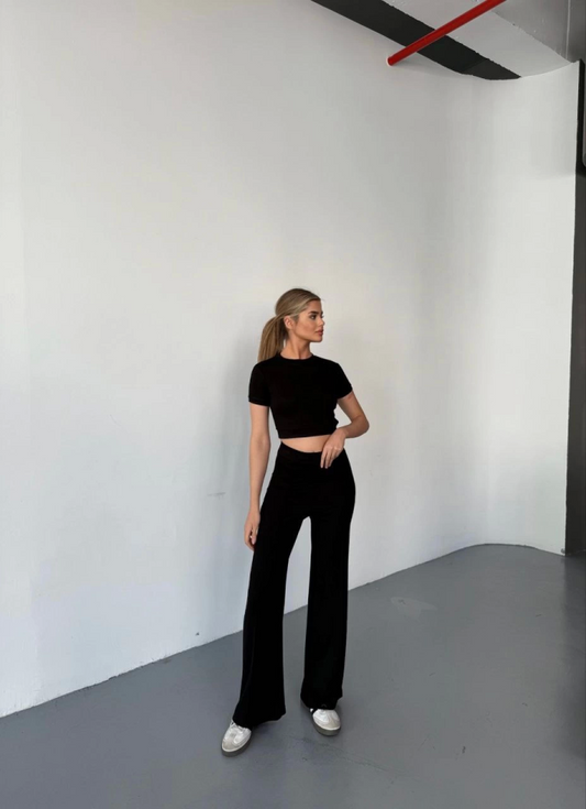 Osy Modal Yumuşak Dokulu Kumaş Kısa Kollu Crop Rahat Pantalon Ikili Takım - Siyah