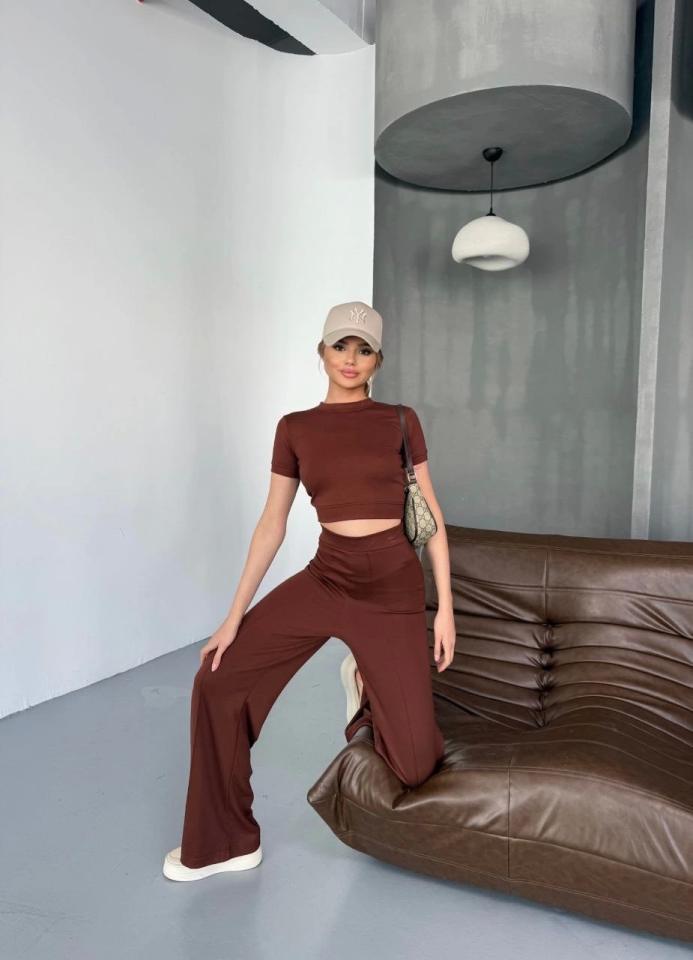 Osy Modal Yumuşak Dokulu Kumaş Kısa Kollu Crop Rahat Pantalon Ikili Takım - Kahverengi