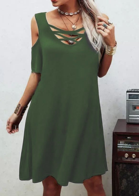 Dekolteli Bağcık Detay Viskon Kumaş Elbise