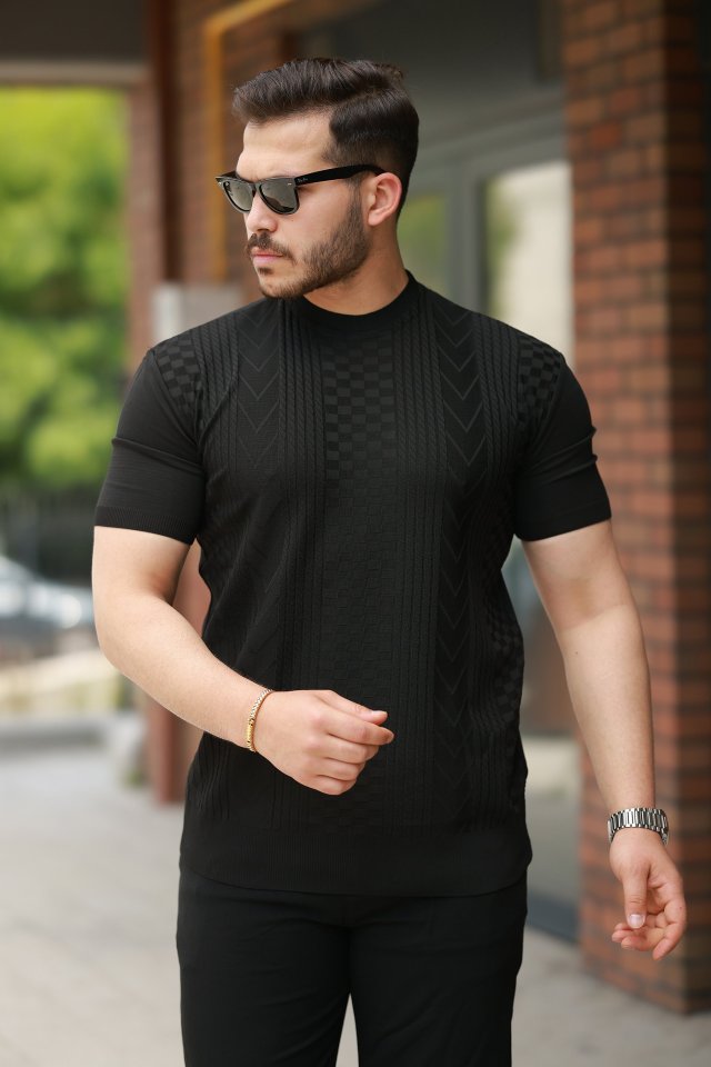 Erkek Desen Dokulu Kısa Kollu Tişört